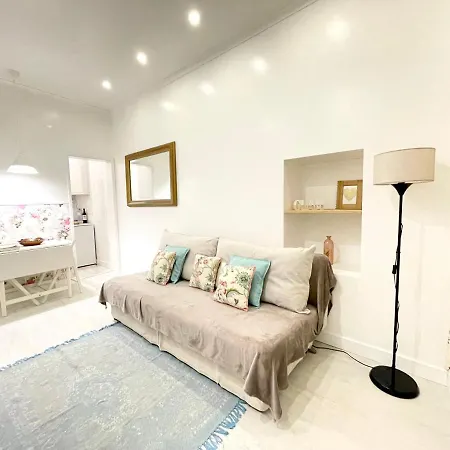 Center Alfama Iii